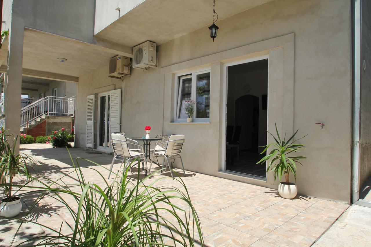 Apartment Afrodita Kaštela Екстериор снимка