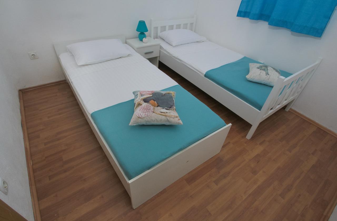 Apartment Afrodita Kaštela Екстериор снимка