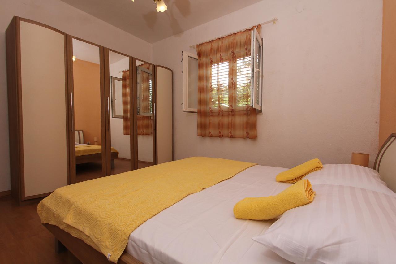Apartment Afrodita Kaštela Екстериор снимка