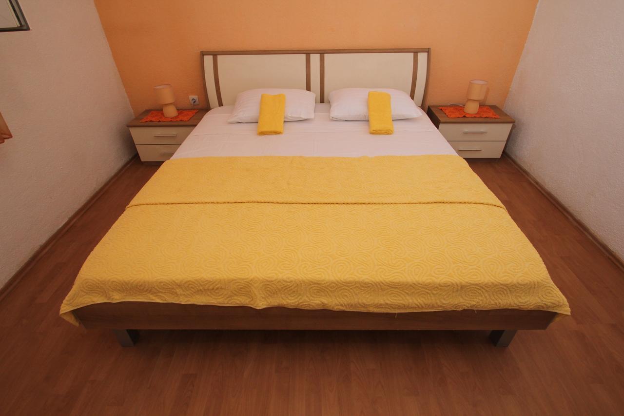 Apartment Afrodita Kaštela Екстериор снимка