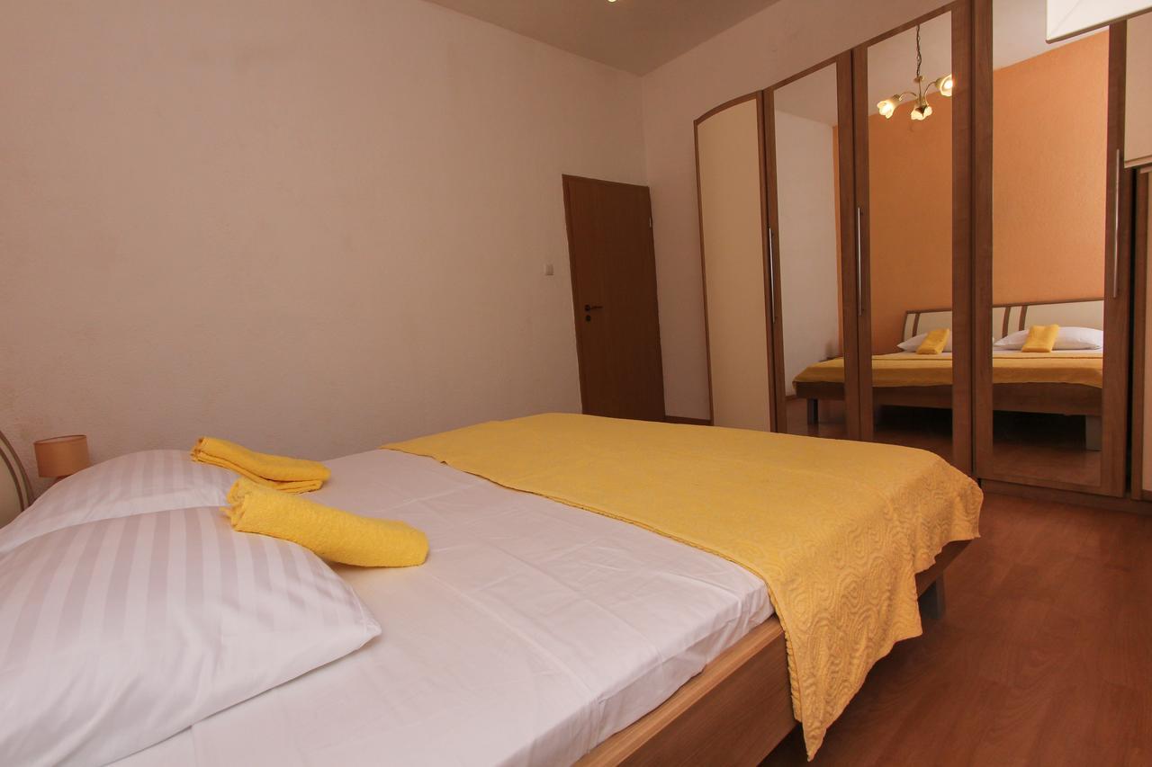 Apartment Afrodita Kaštela Екстериор снимка