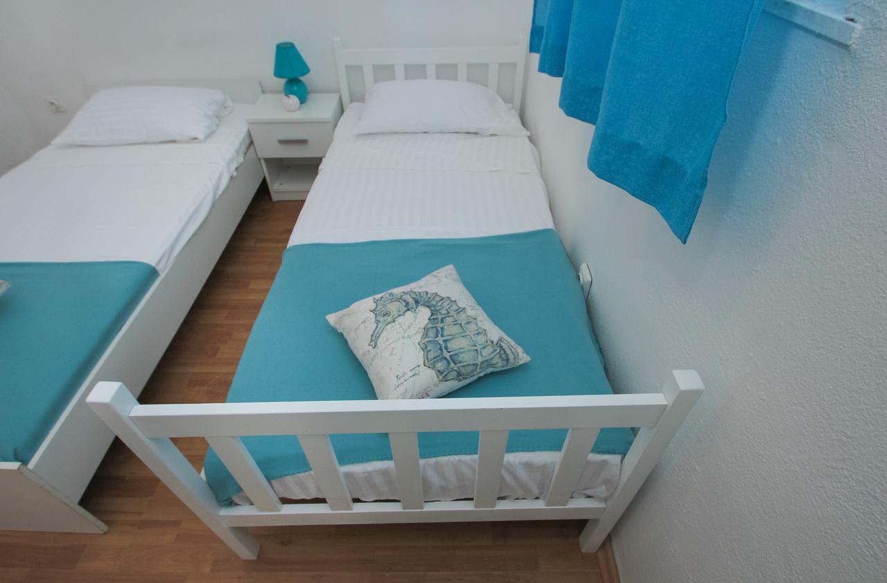 Apartment Afrodita Kaštela Екстериор снимка