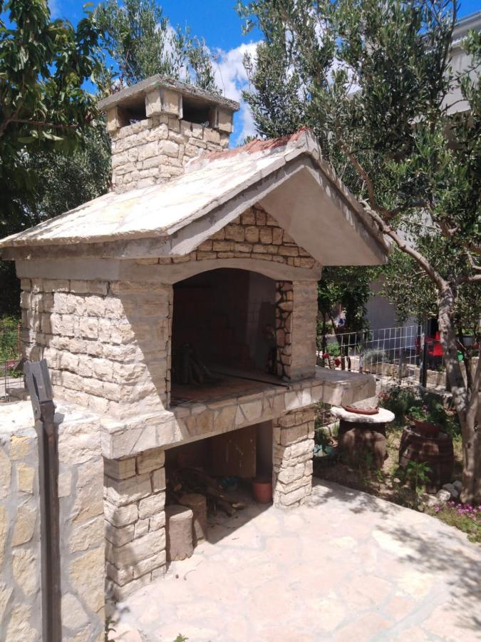 Apartment Afrodita Kaštela Екстериор снимка