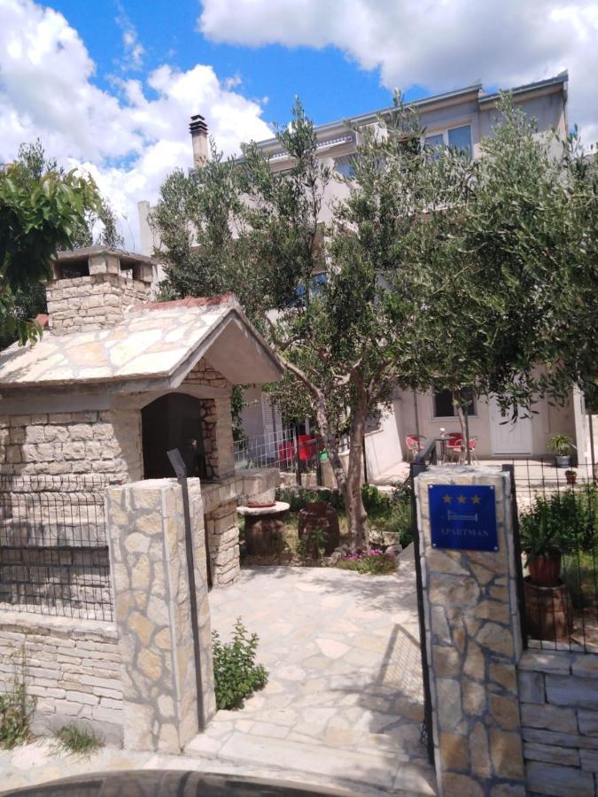 Apartment Afrodita Kaštela Екстериор снимка